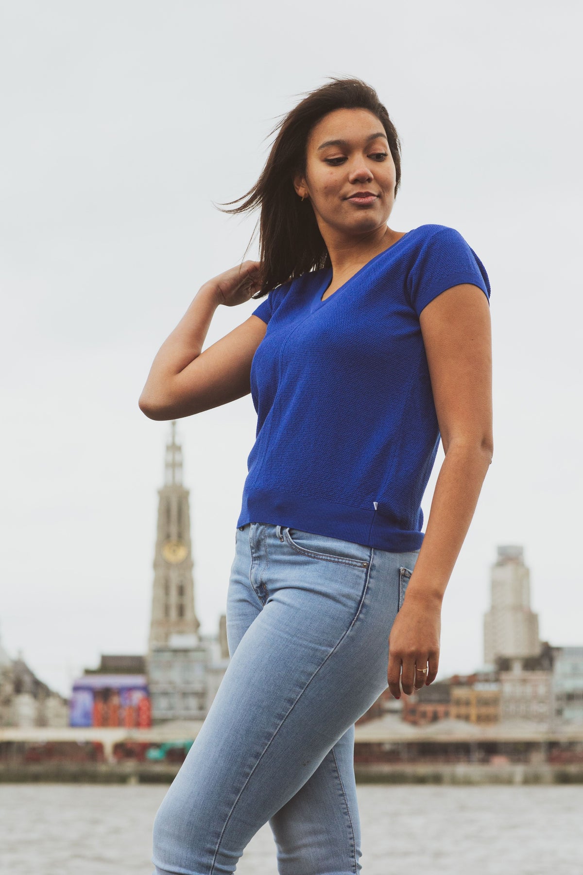 Shirt gestrickt in Blau von Chills&Fever