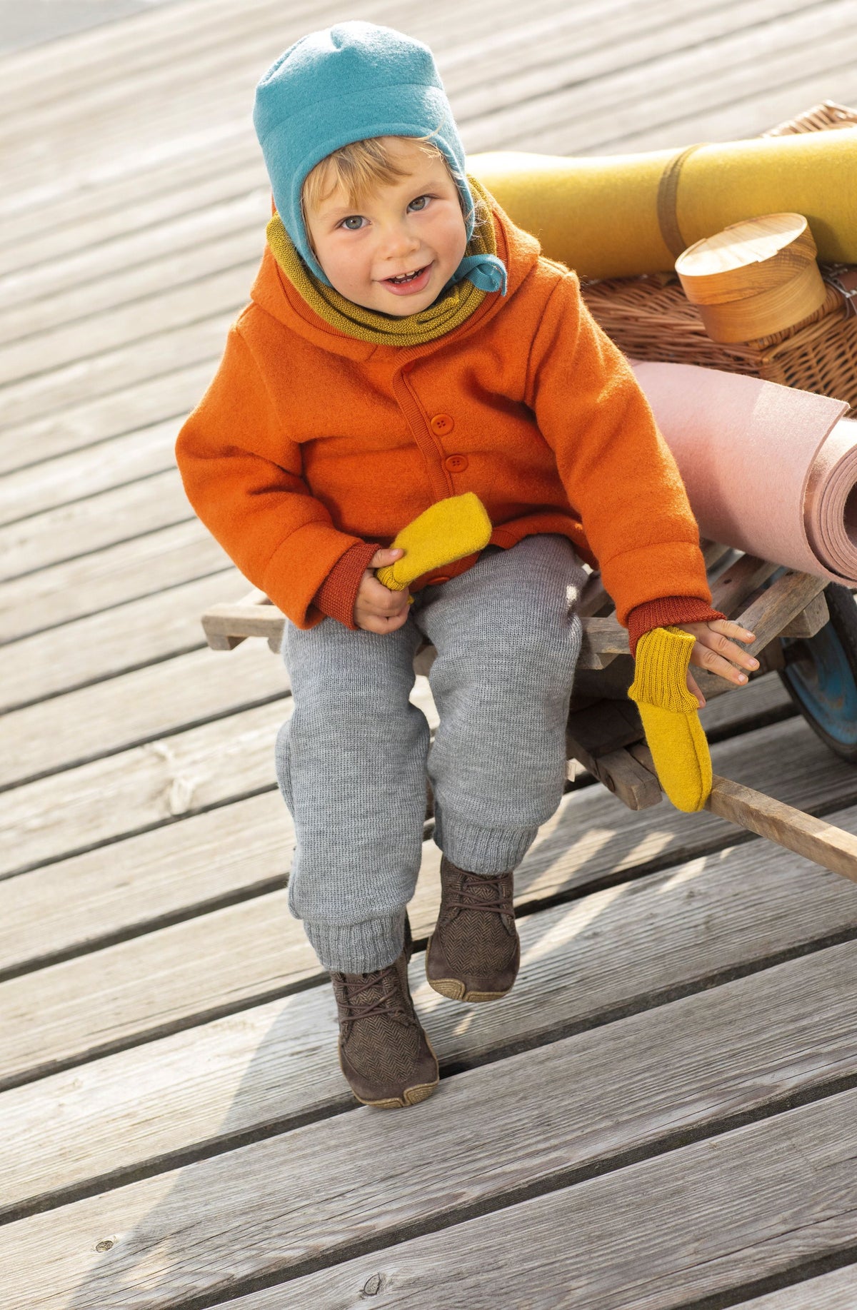 Wollwalk Winterjacke in Marine von Disana
