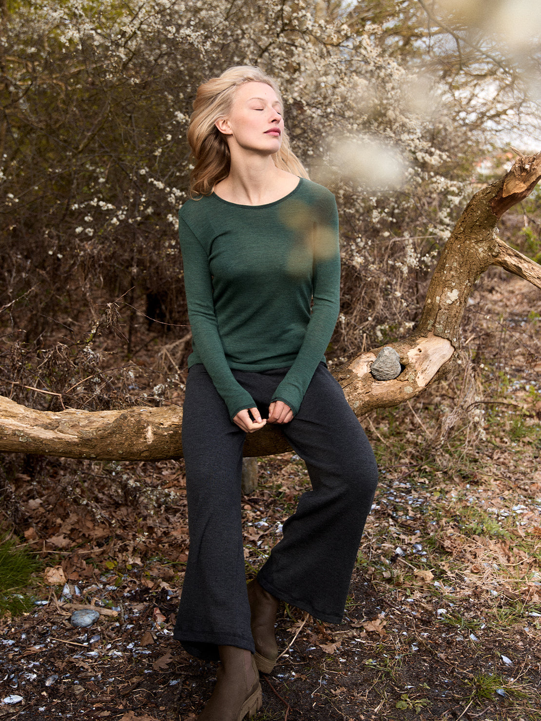 Wolle-Damenshirt Langarm  in Dusty Green von Jalfe