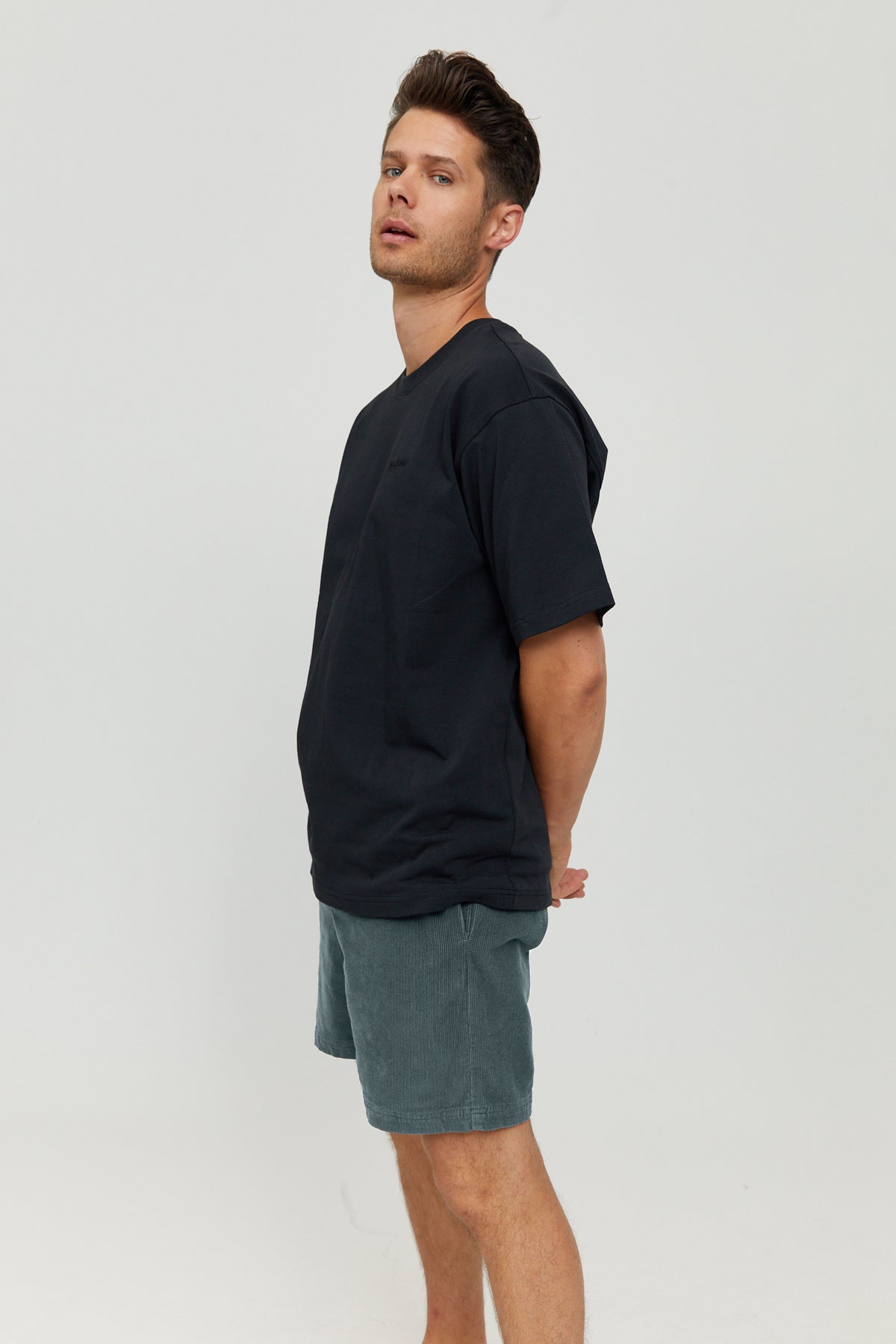 Leichte Cord-Shorts in Bottle von Mazine