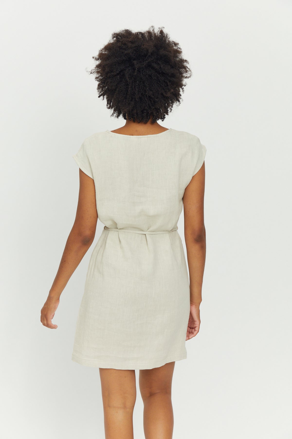 Leinenkleid in Eggshell von Mazine