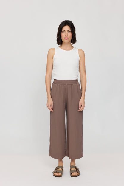 Sommerhose mit weitem Bein in Graubraun von Mazine