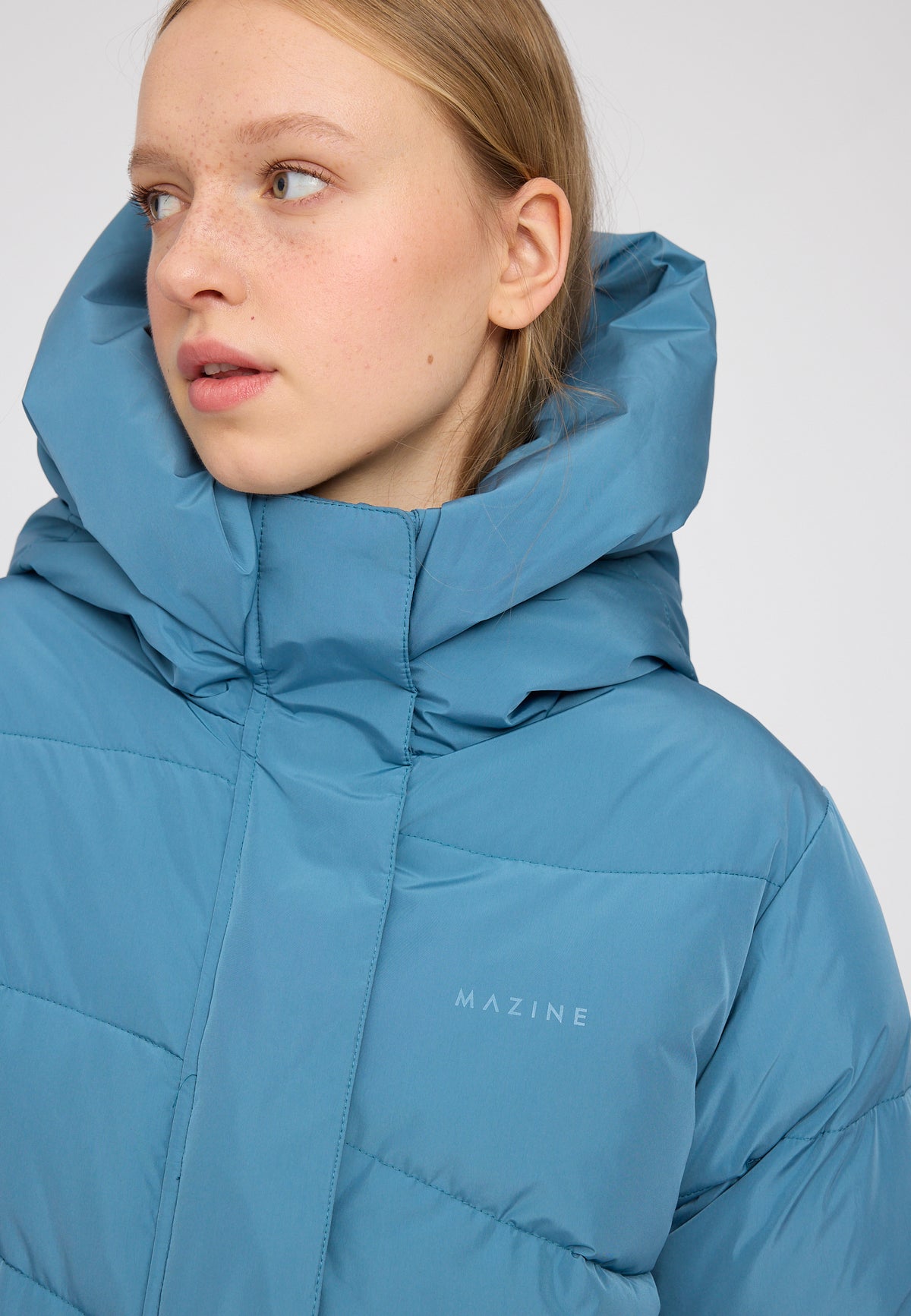 Wintermantel in Storm Blue von Mazine