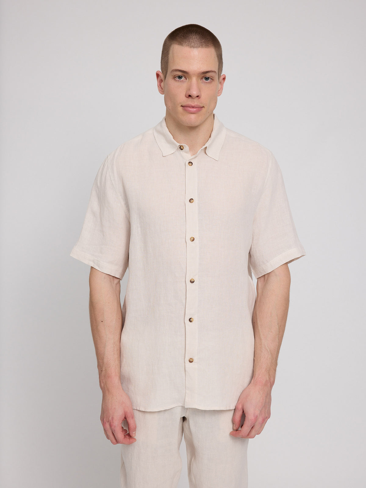 Leinen Shirt Kurzarm in Moon von Mazine