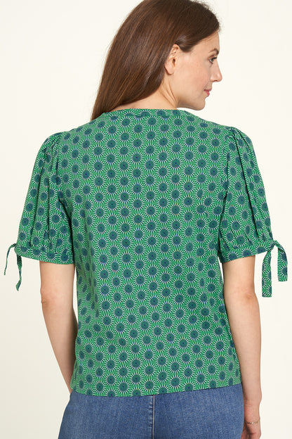 SALE -50%: Kurzarm-Bluse mit Blumen von Tranquillo