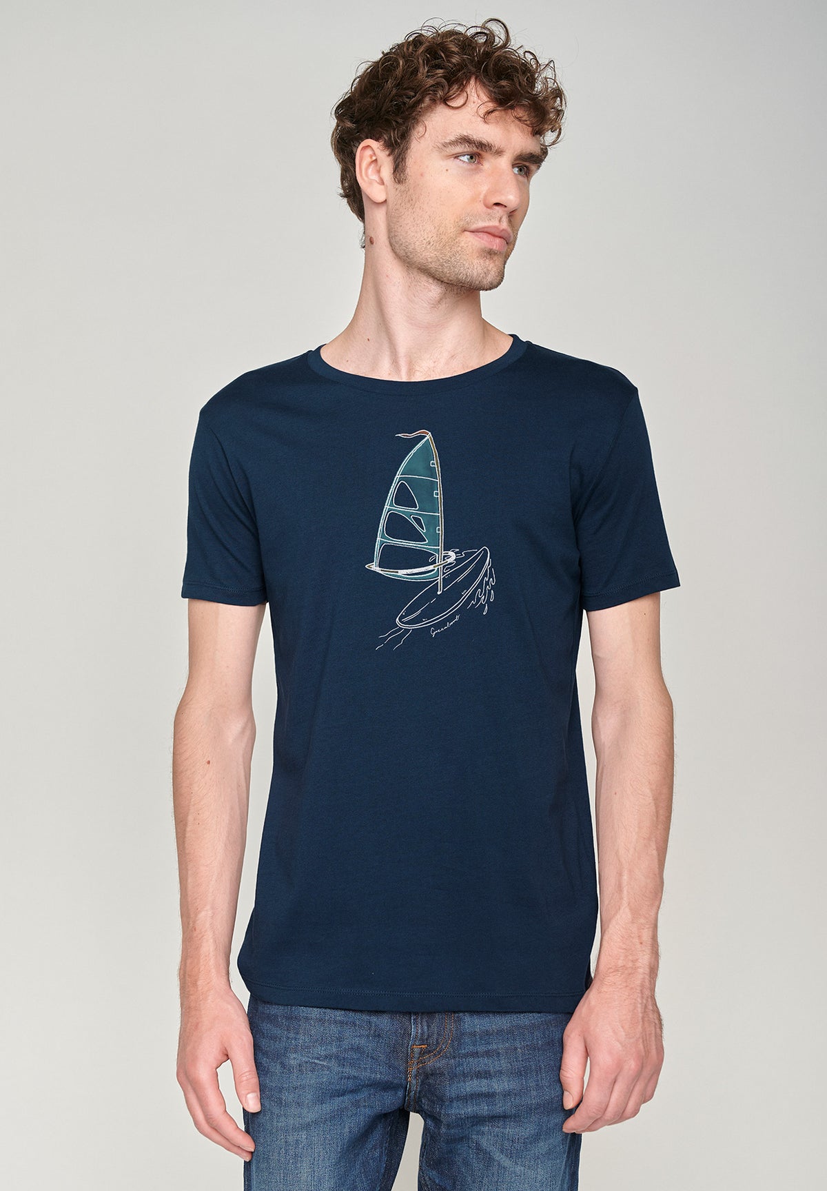 T-shirt Windsurf auf Dunkelblau von Greenbomb