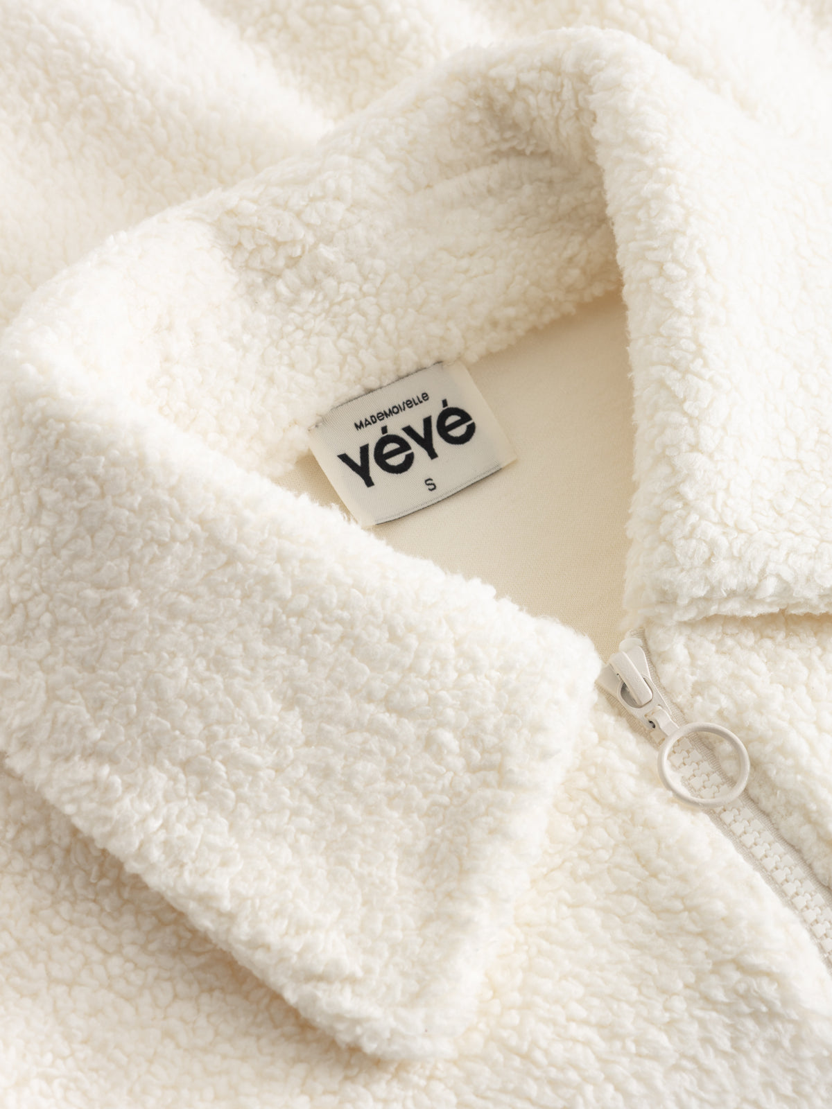 Teddy Plüsch-Jacke von Mademoiselle Yéyé