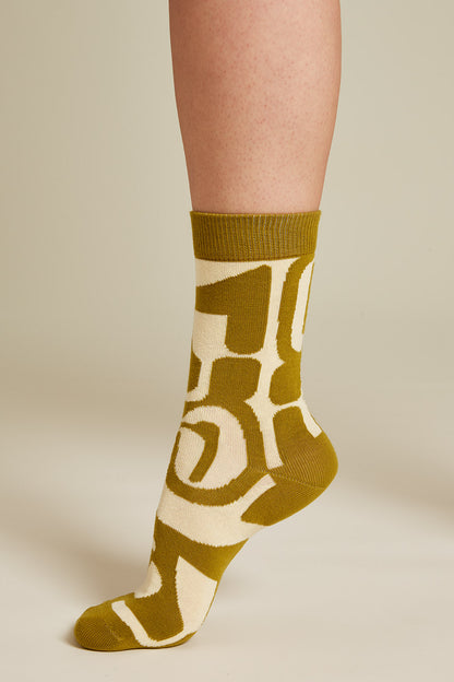 Socken abstrakt hellgelb/olive