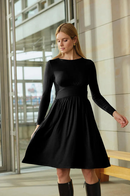 Kleid in Schwarz von Tranquillo
