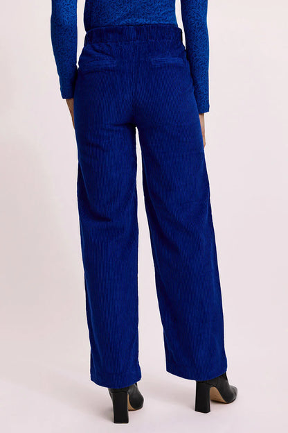Cord-Hose in Tintenblau von Tranquillo
