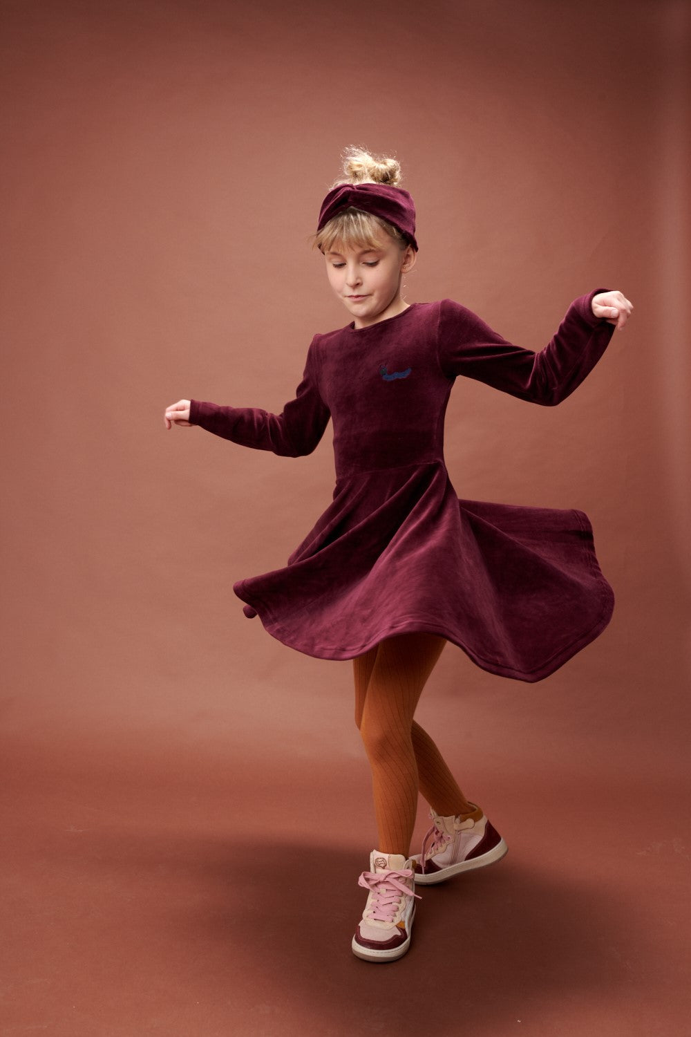 Velours-Kleid in Port Royale